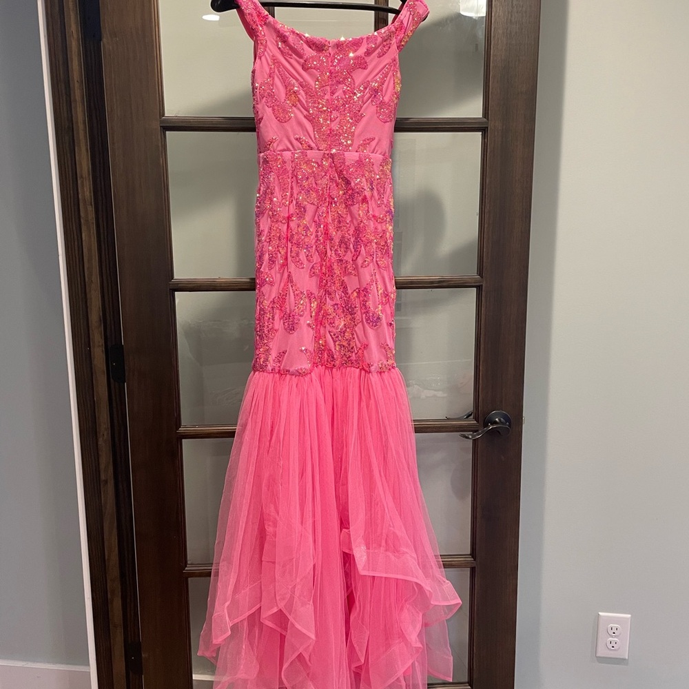 Elegant Pink Maxi Dress